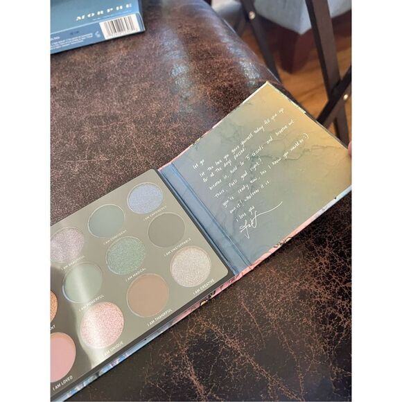 Morphe Ashley strong affirmation magic artistry palette - Picture 7 of 7